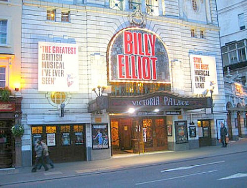 Hotels Near Victoria Palace Theatre Hotels Near Victoria Palace Theatre