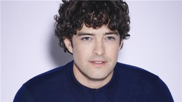 Lee Mead is Back! Star Joins UK Chicago Tour | Theatre Tickets Direct